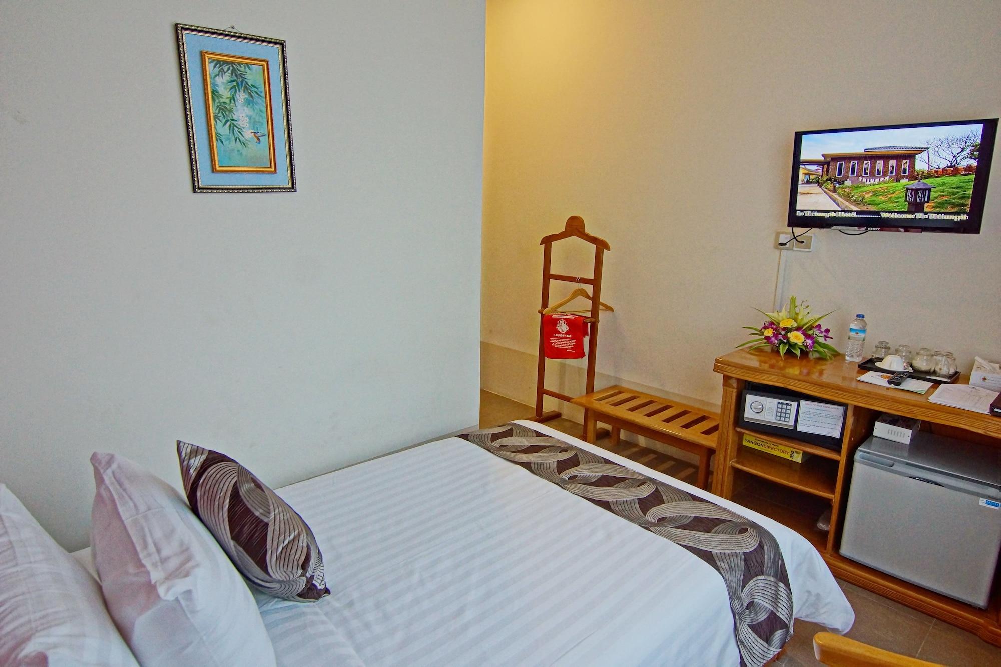 Triumph Hotel Mandalay Extérieur photo