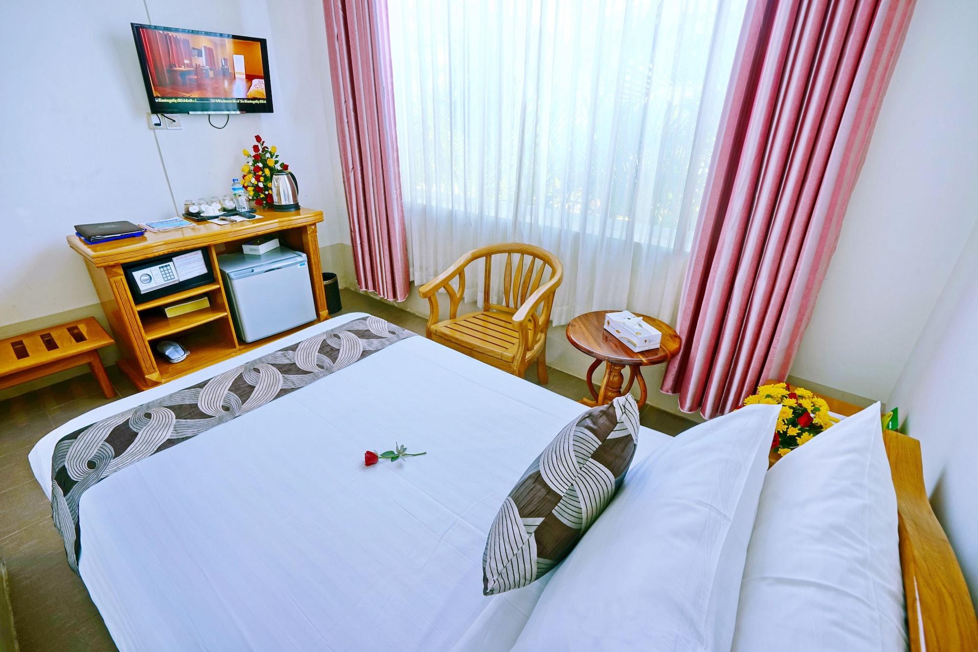 Triumph Hotel Mandalay Extérieur photo
