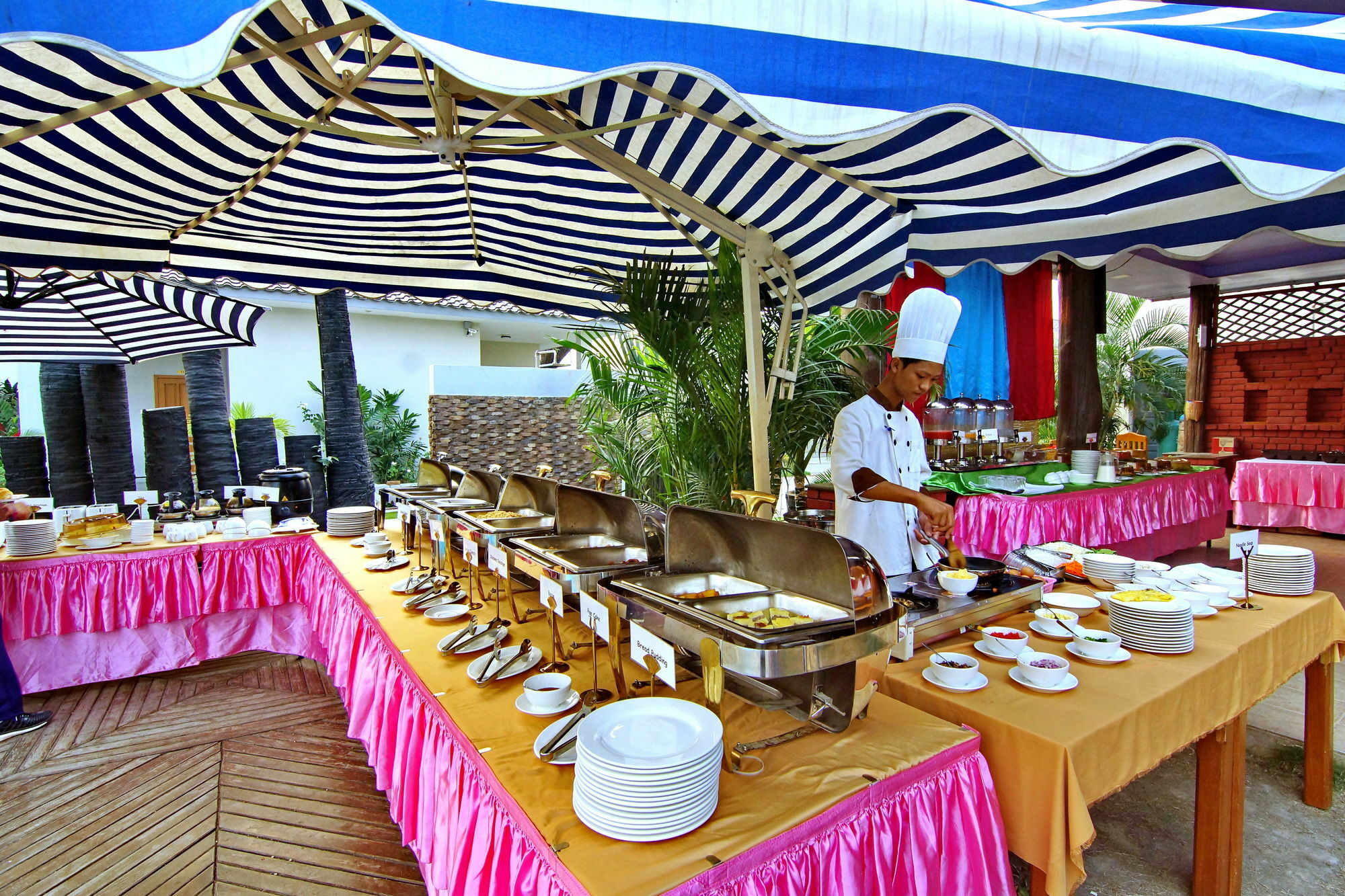 Triumph Hotel Mandalay Extérieur photo