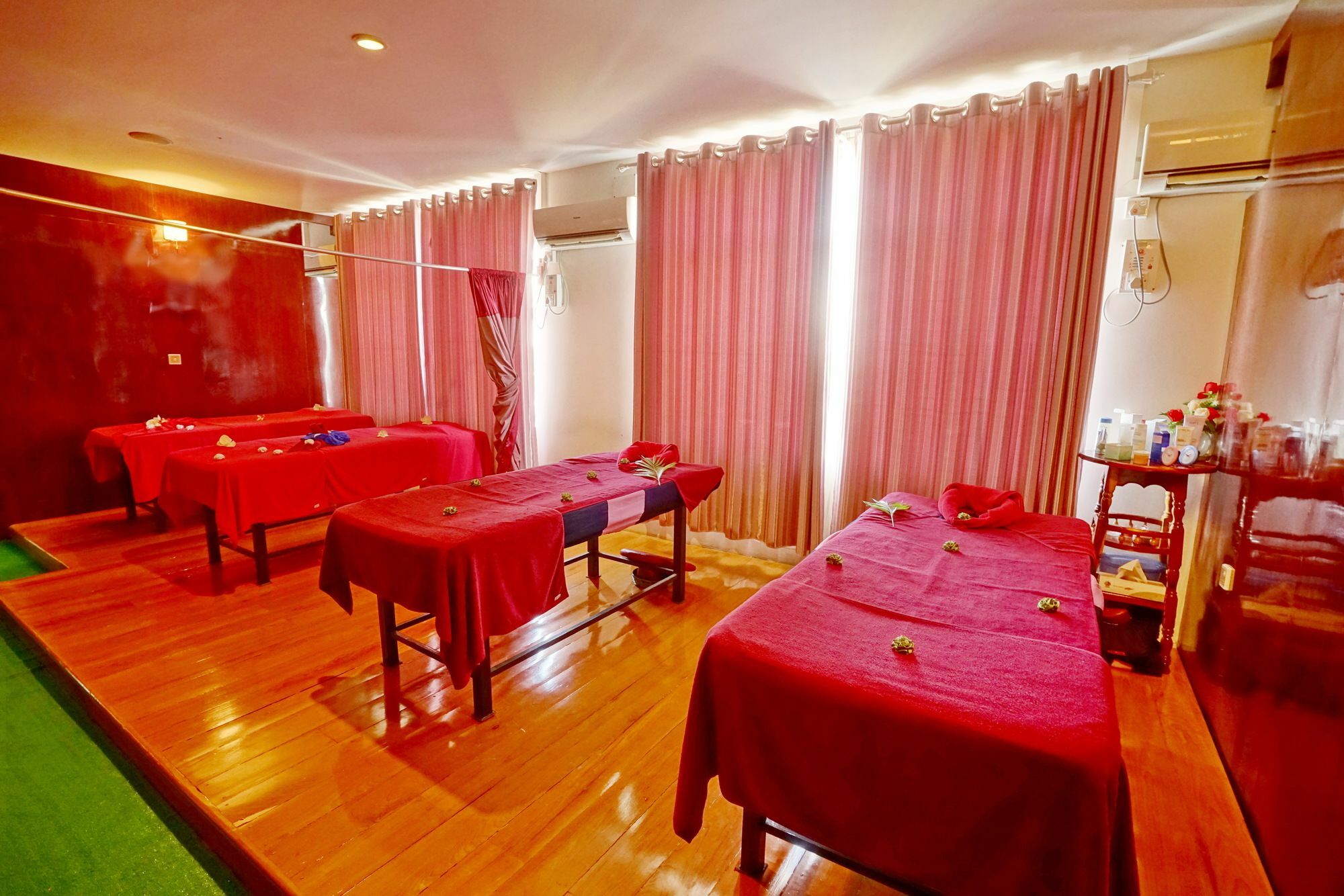 Triumph Hotel Mandalay Extérieur photo