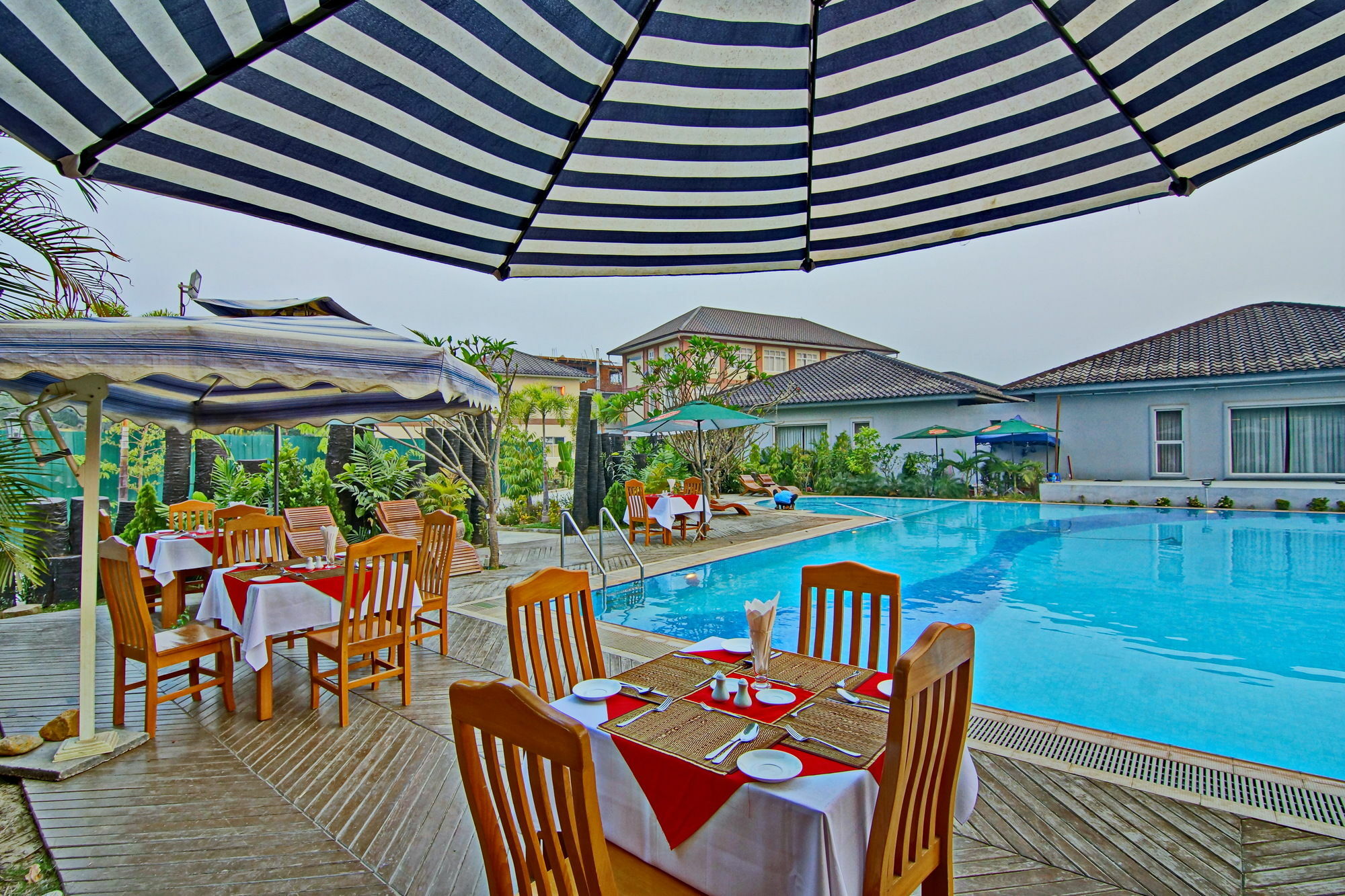 Triumph Hotel Mandalay Extérieur photo